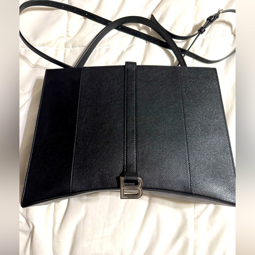100% authentic Balenciaga hourglass bag large.